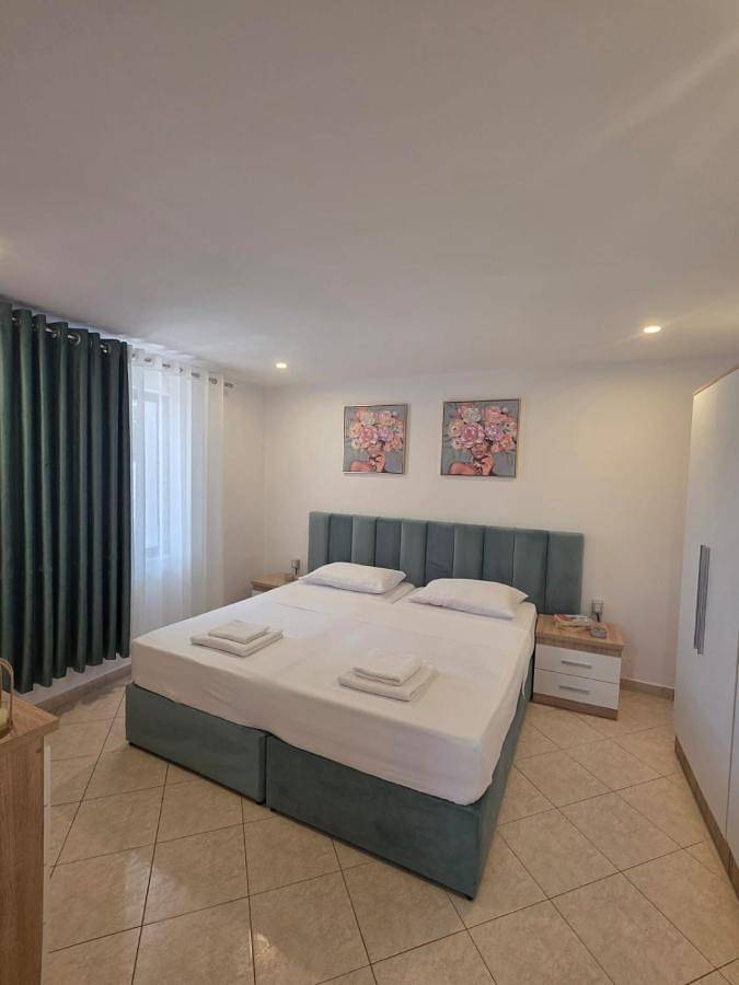 Maison d’hôte pour 2 personnes, avec jardin ainsi que terrasse et vue à Tirana - 3