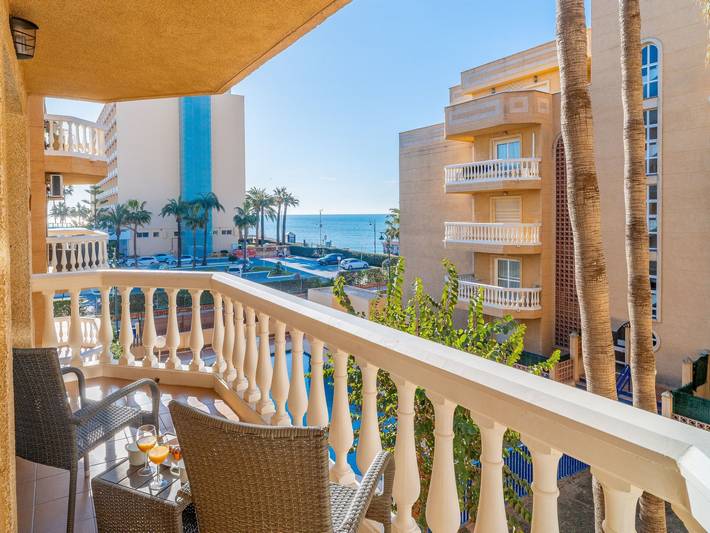 Apartamento para 6 personas, con piscina y jardín en Churriana