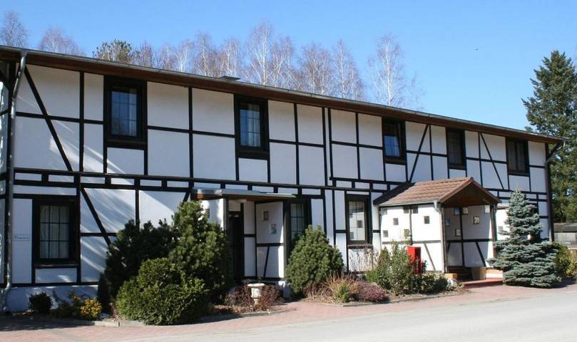 Ferienpark für 2 Personen, mit Terrasse und Pool sowie Sauna in der Lüneburger Heide