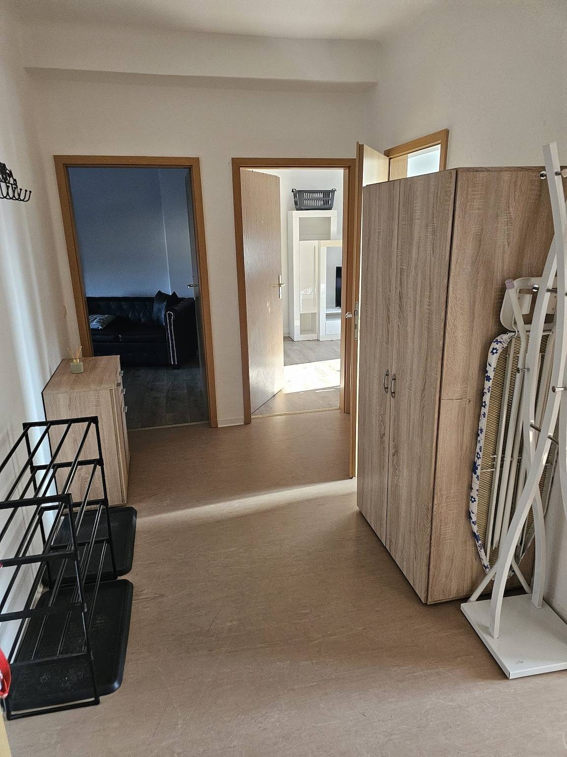 Ganze Ferienwohnung, Voll ausgestattete Monteur- Ferienwohnung direkt an der Raffinerie Leuna in Leuna, Saale-Unstrut