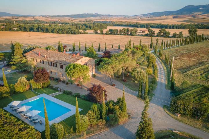 Agriturismo con piscina per 8 persone, con piscina in Val d’Orcia