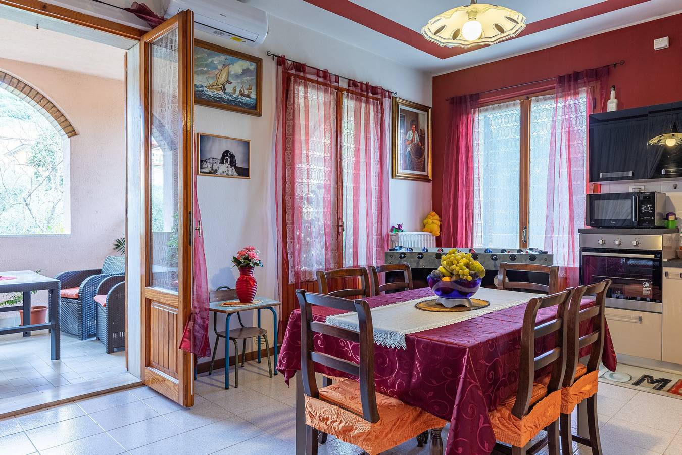 Appartement entier, Appartement "El Giardino delle Rose" avec terrasse privée et Wi-Fi in Rapolano Terme, Province de Sienne