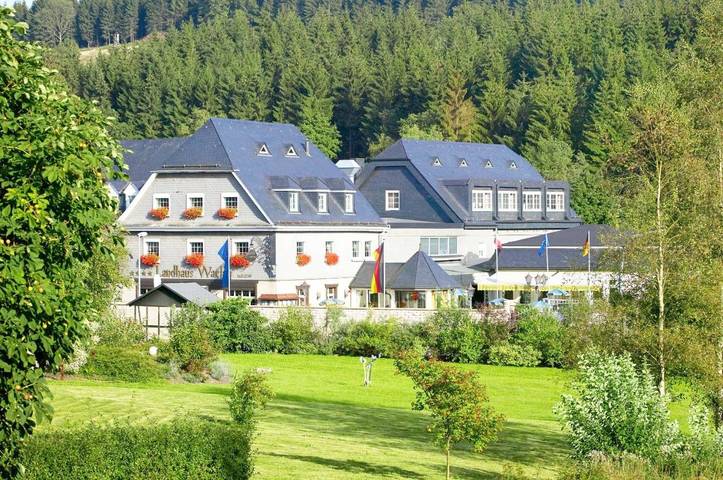 Hotel für 3 Personen, mit Terrasse und Whirlpool sowie Garten und Pool