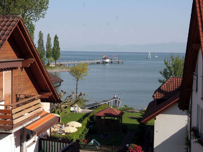 Gîte pour 5 personnes, avec balcon ainsi que vue sur le lac et jardin à Immenstaad am Bodensee - 4