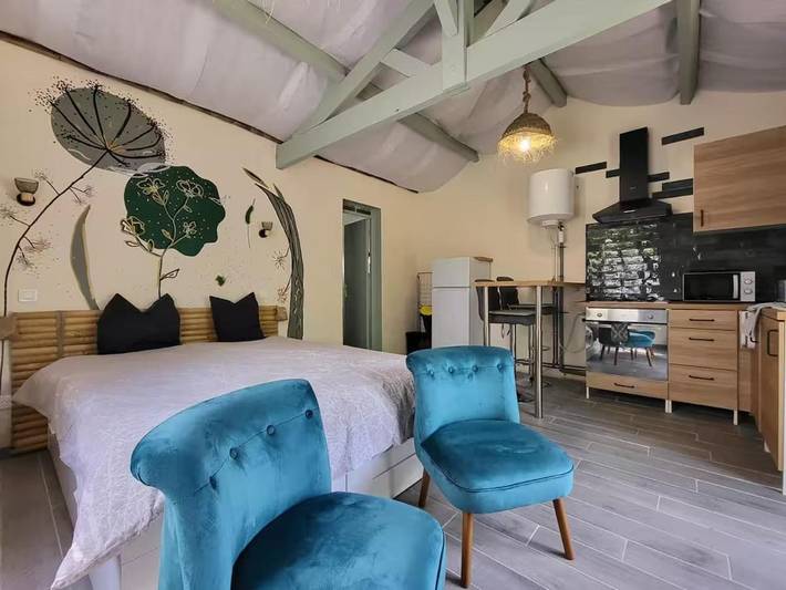 Location de vacances pour 2 personnes, avec Terrasse et Jardin à La Coquille