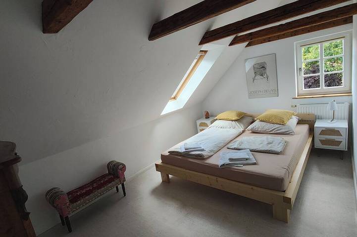 Ferienwohnung für 8 Personen, mit Garten und Sauna sowie Terrasse in Loschwitz - 4