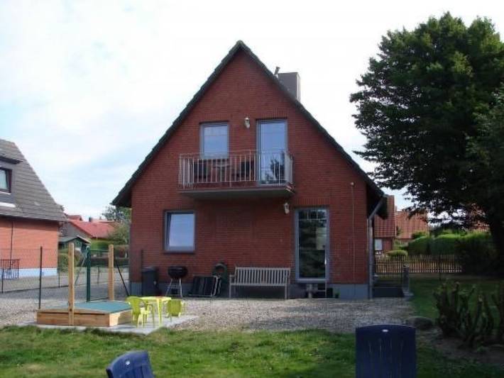 Ferienhaus für 4 Personen, mit Balkon und Garten in Winnemark