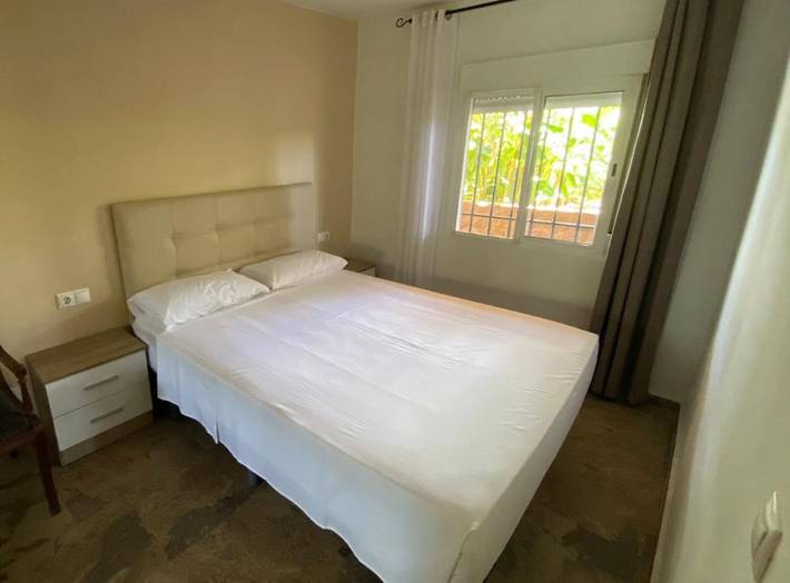 Casa rural para 10 personas, con vistas además de piscina y jardín, Se admiten mascotas en l'Alacantí - 4