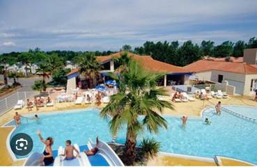 Gîte pour 5 personnes, avec terrasse et vue ainsi que piscine et bassin pour enfant, animaux acceptés dans Plages des Cabanes de Fleury
