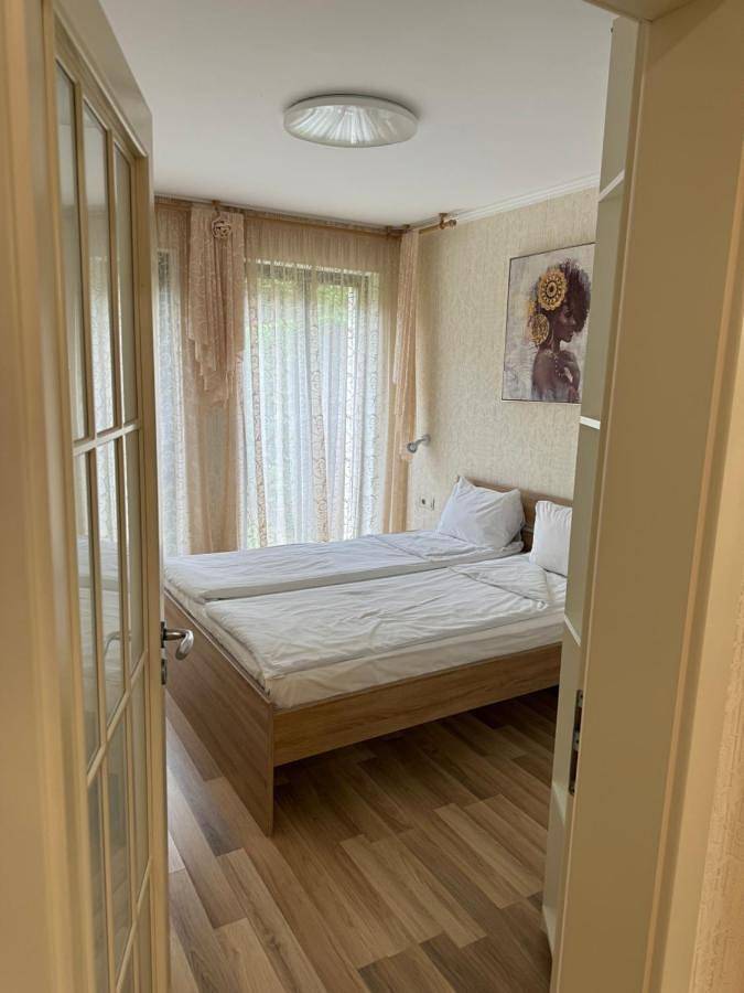 Ferienwohnung für 4 Personen, mit Pool und Garten sowie Ausblick in Varna - 3