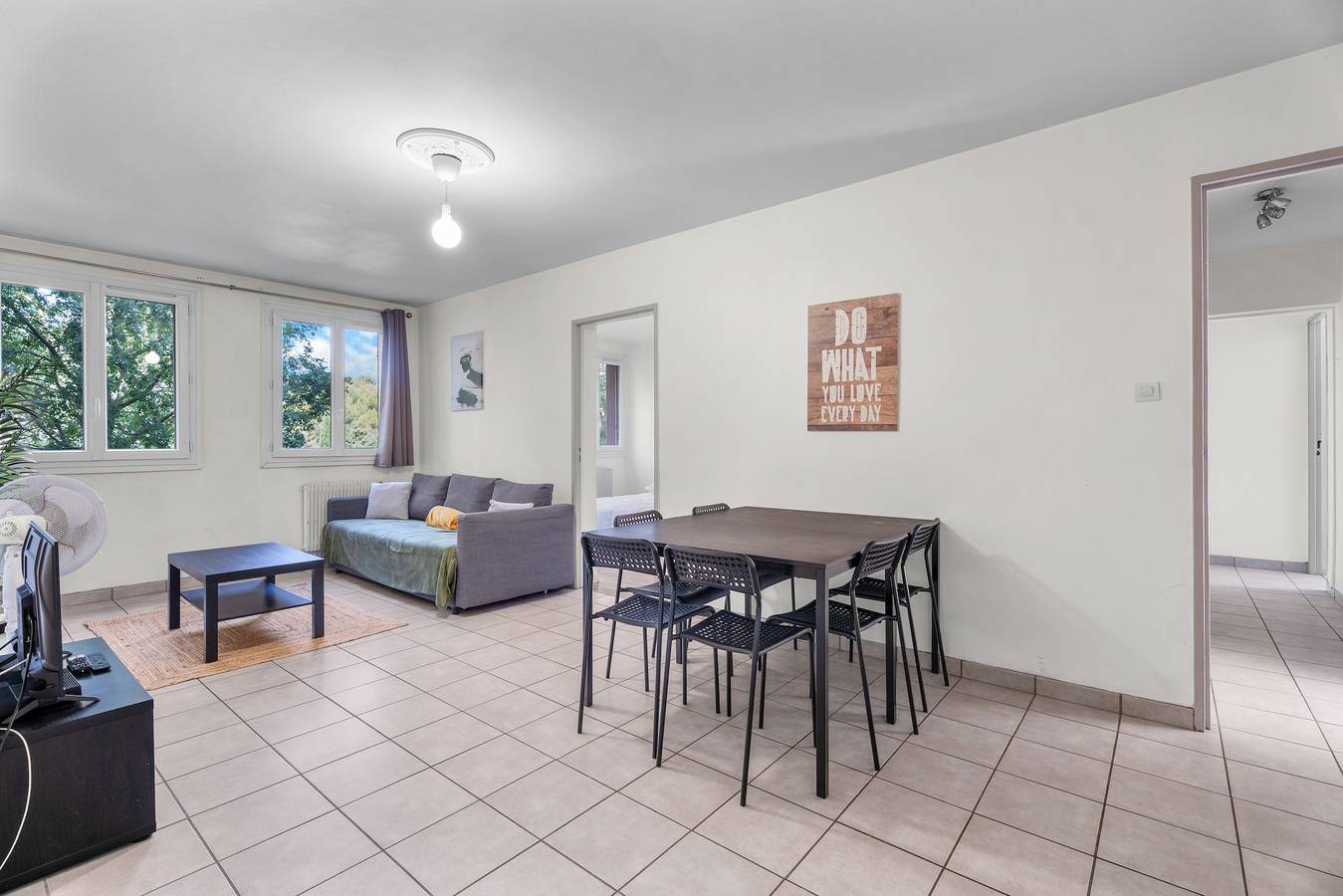 Appartement entier, Appartement « Grand De 8 Couchages » avec Wi-Fi in Marseille, Région de Marseille