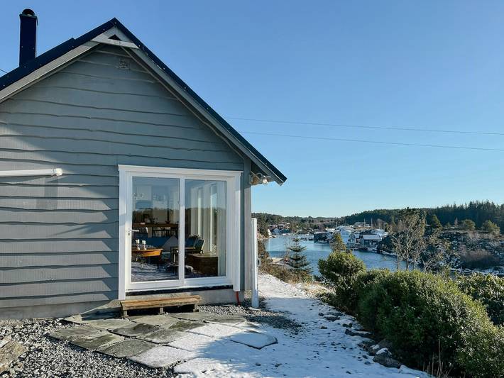 Ferienhaus für 5 Personen, mit Terrasse in Austrheim
