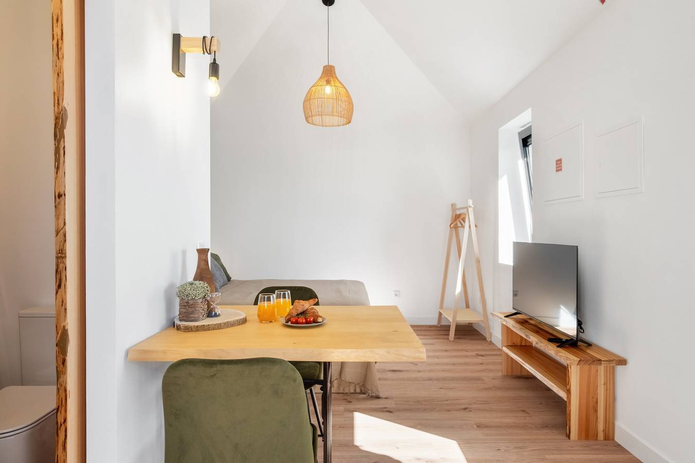 Ganzes Studio, Studio-Apartment 'Ocean View Rock House 2' mit Balkon und Wlan in Caniço, Madeira