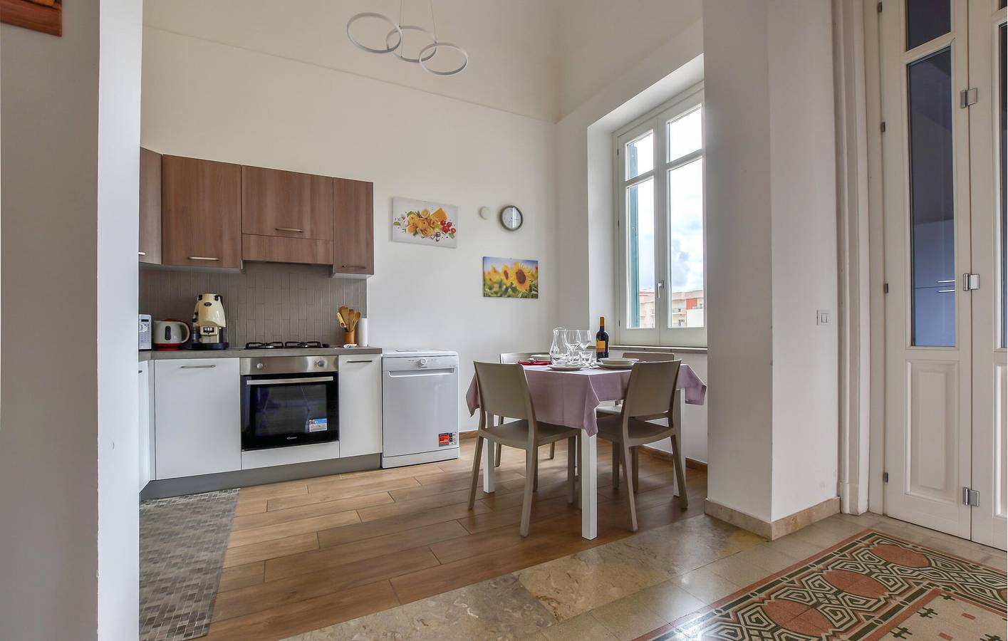 Geheel vakantieappartement, Ruim appartement met 2 slaapkamers: 2 km van het strand, inclusief parkeerplaats en wifi in Trapani, Provincie Trapani