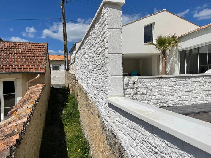Location de vacances pour 12 personnes, avec piscine ainsi que terrasse et vue à Chasseneuil-du-Poitou - 2