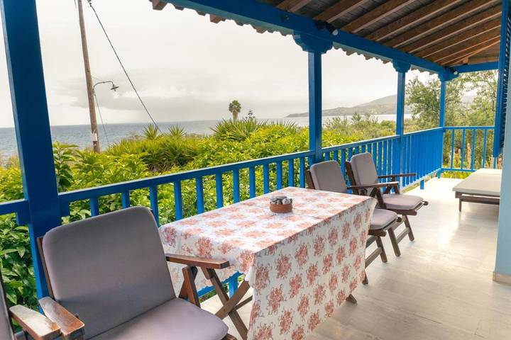 Gîte pour 5 personnes, avec jardin et vue, animaux acceptés à Koróni - 3