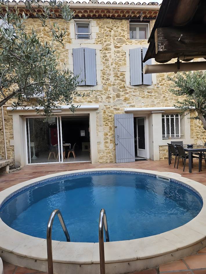 Ferieudlejning for 6 personer, med have i Provence