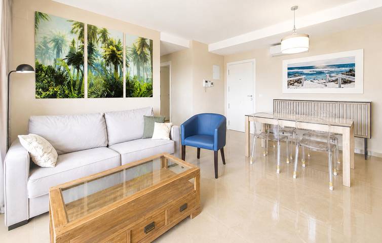 Apartamento vacacional entero, Acogedor apartamento de 2 dormitorios con piscina, wifi y a pocos pasos de Playa Cudolà in Cabanes, Costa del Azahar