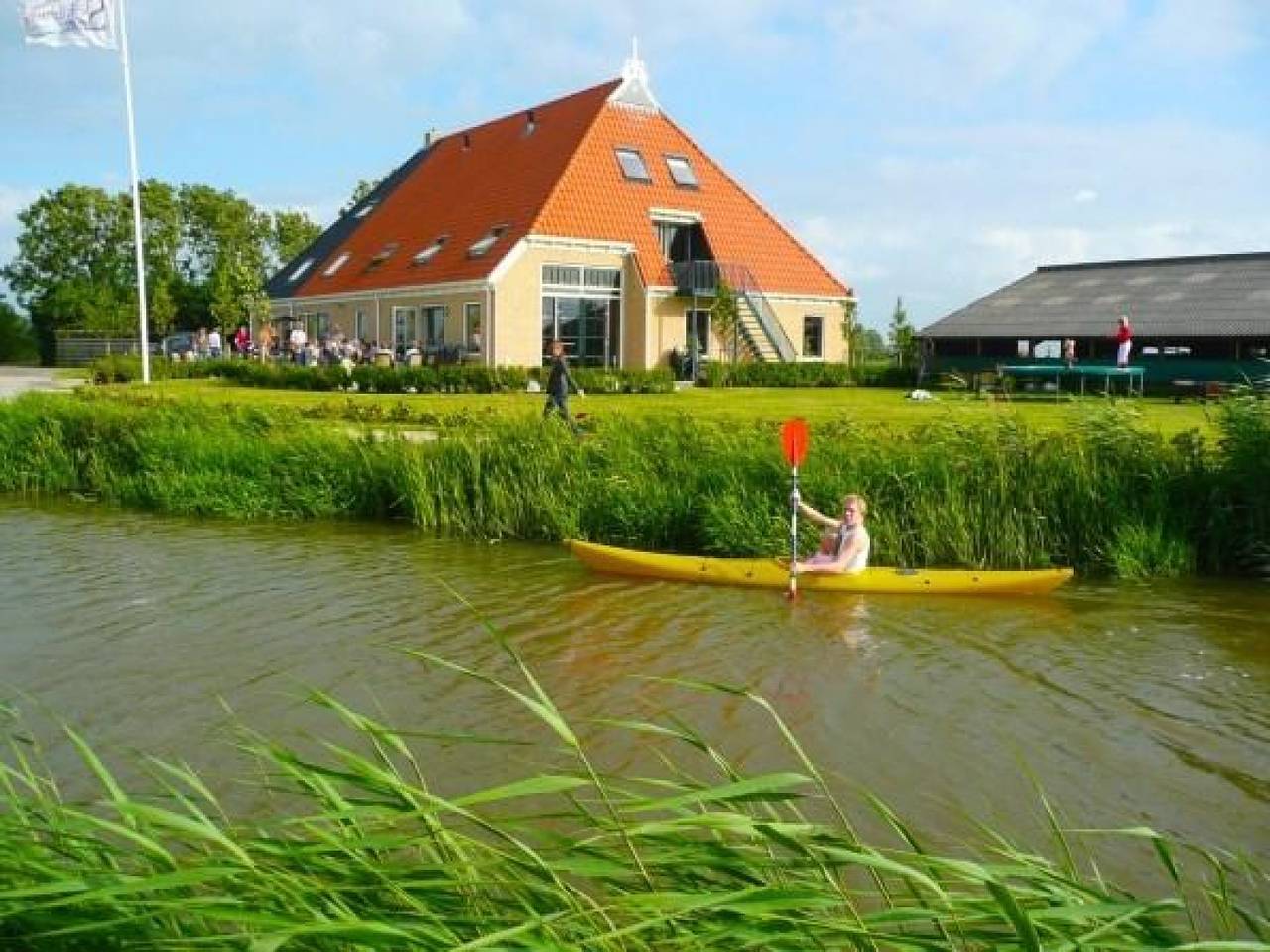 Wunderschön gelegene Gruppenunterkunft für 16 Personen in Friesland. in Niederländische Nordsee