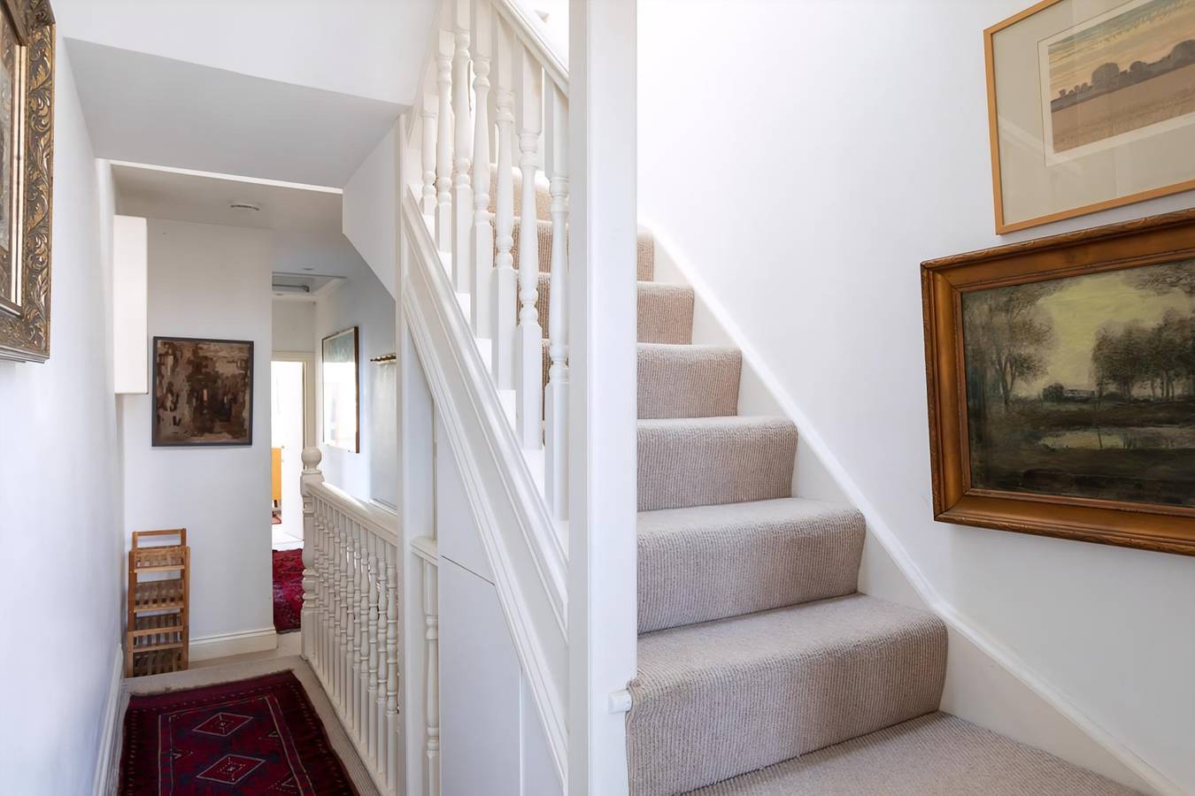 Entire apartment, Spacious Apartment near Portobello Road in Kensington and Chelsea, London