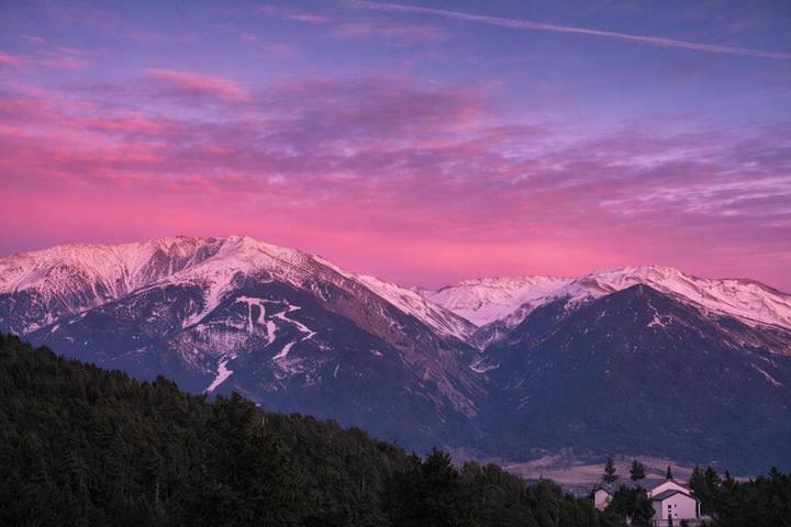 Gîte pour 2 personnes, avec vue et jardin à Égat