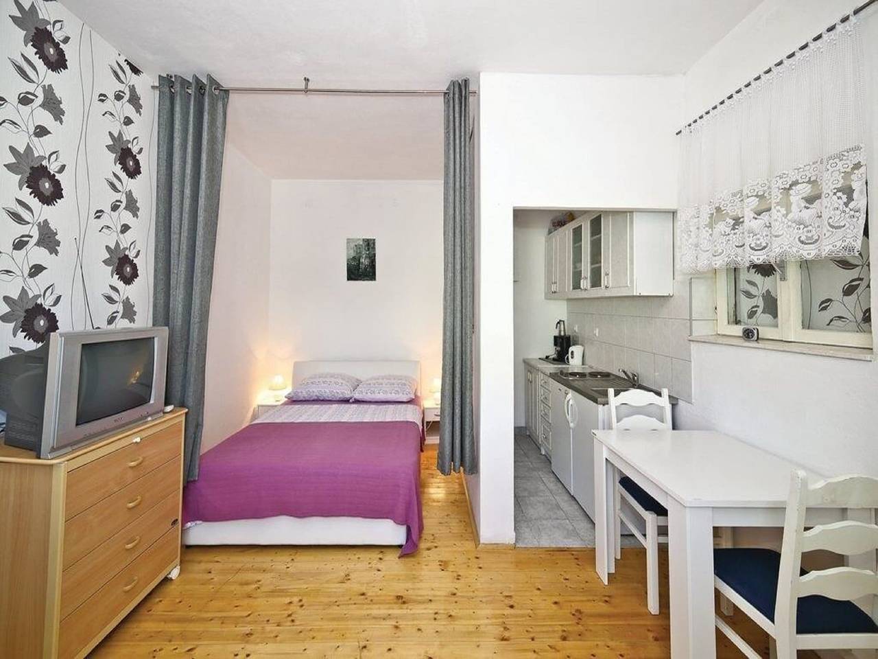 Ganze Wohnung, Apartments Halilović - Studio Apartment in Gradska plaža (Trogir), Trogir
