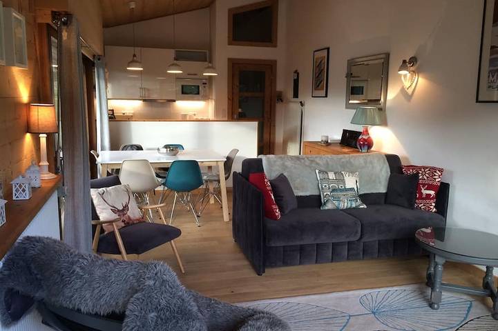 Appartement de vacances pour 6 personnes, avec sauna ainsi que jardin et piscine