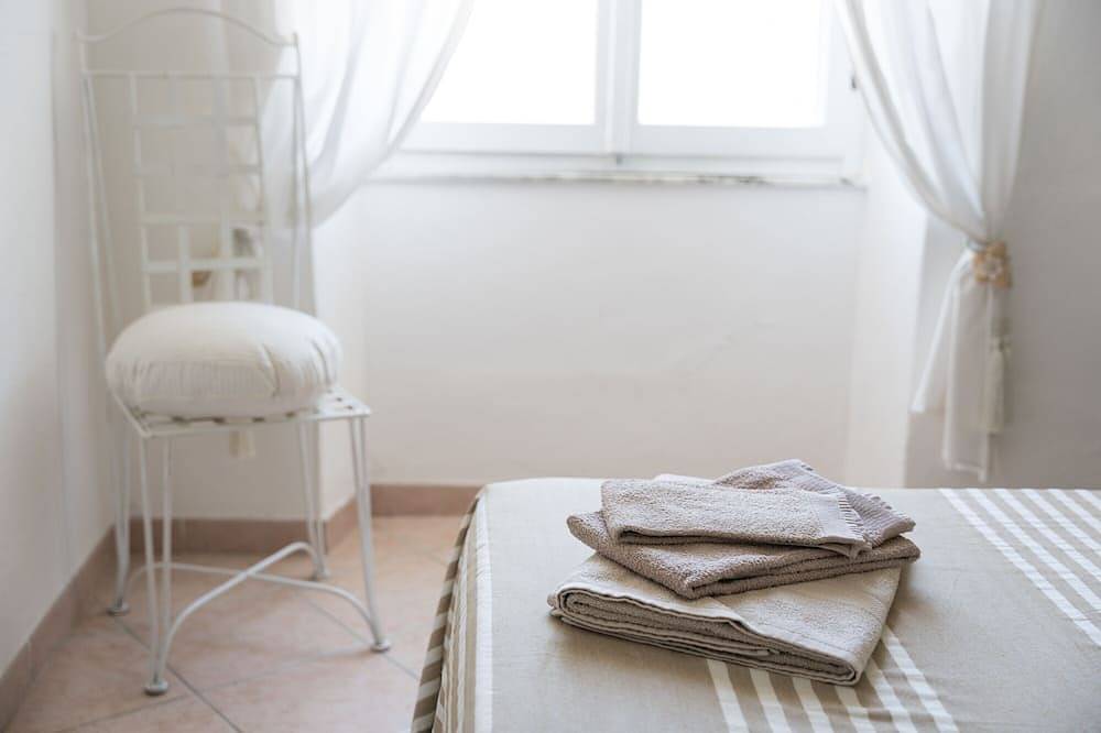 Ganze Wohnung, Ferienwohnung \"Sa Dommo De Franziscu\" in Strandnähe mit privater Terrasse und Klimaanlage in Cala Liberotto, Orosei