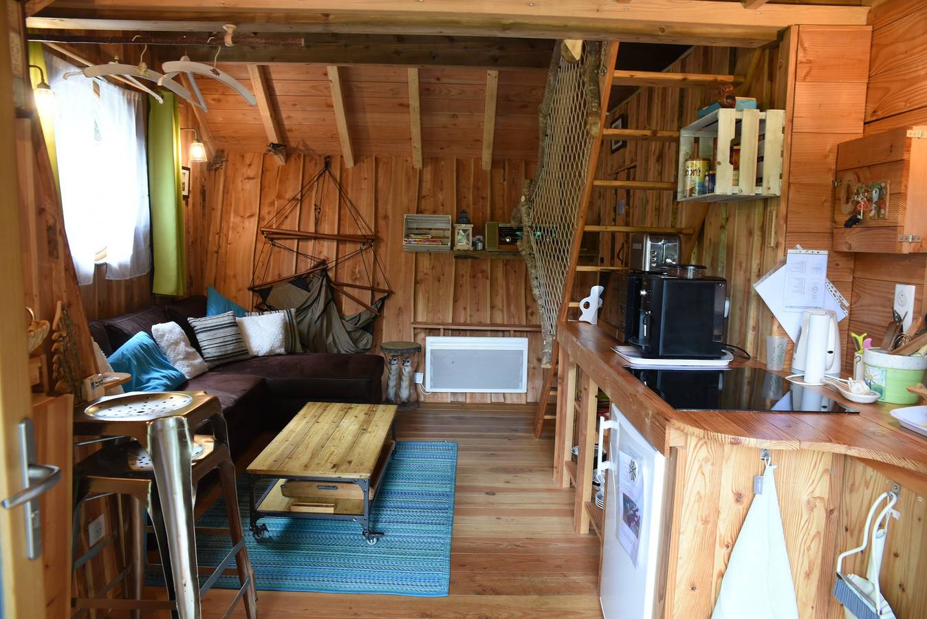 Chalet für Verliebte mit privater Terrasse & Garten, Wlan, Angeln, Wandern in Épinal, Épinal und Umgebung