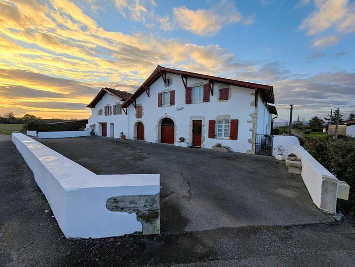 Gîte pour 6 personnes, avec jardin au Pays basque - 2
