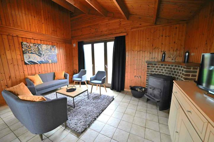 Location de vacances pour 6 personnes, avec jardin et terrasse à Somme-Leuze - 2