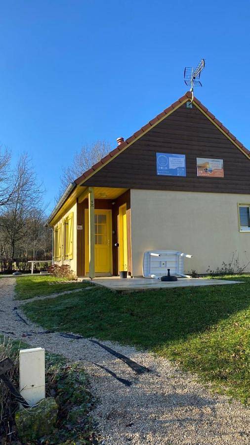 Location de vacances pour 4 personnes, avec jardin et vue ainsi que vue sur le lac et terrasse, animaux acceptés dans Lac de Der-Chantecoq (Giffaumont-Champaubert) - 2