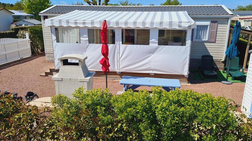 Location de vacances pour 6 personnes, avec jardin ainsi que vue et piscine dans Marennes-Plage - 4