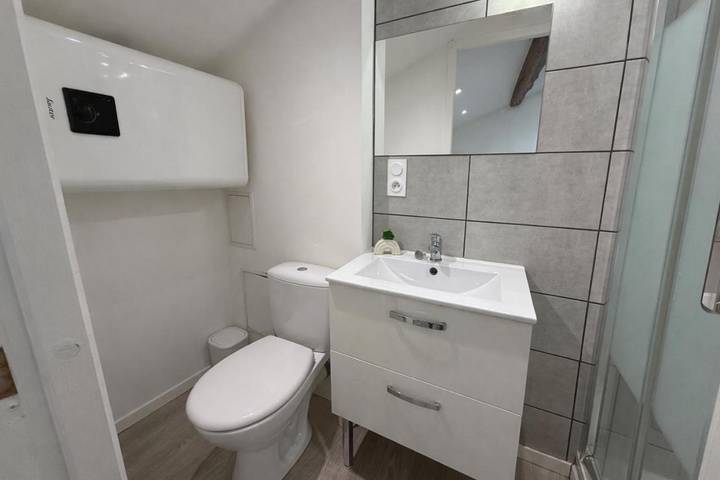 Gîte pour 2 personnes à Saint-Laurent-sur-Saône - 4