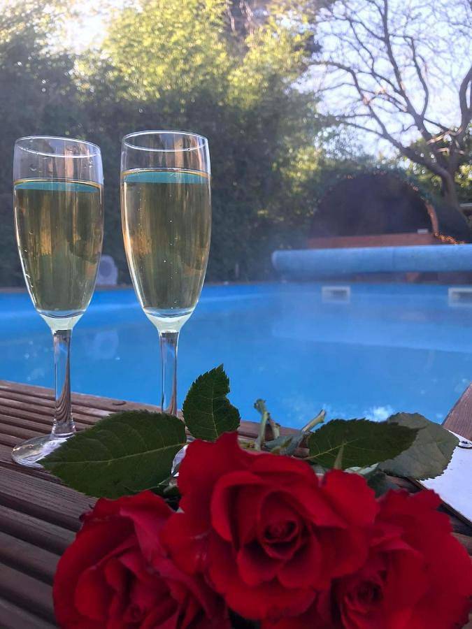 Chambre d’hôte pour 2 personnes, avec piscine et sauna ainsi que jacuzzi et terrasse à Herstal