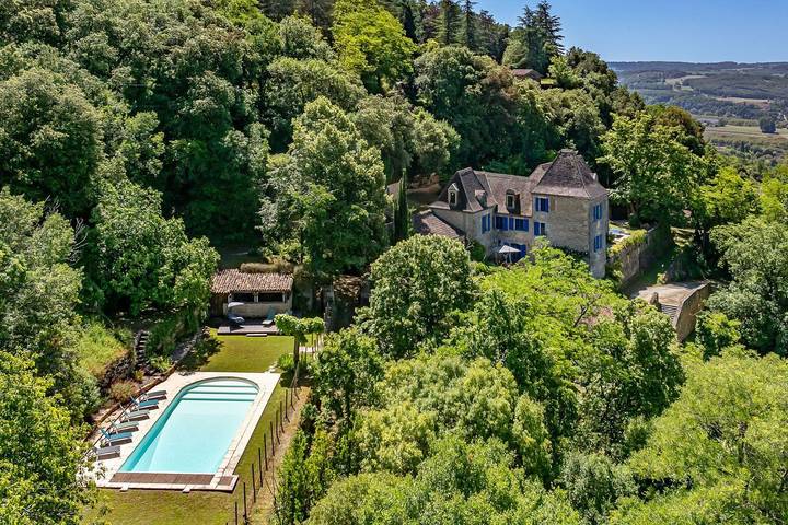 Château pour 14 personnes, avec Piscine en Dordogne