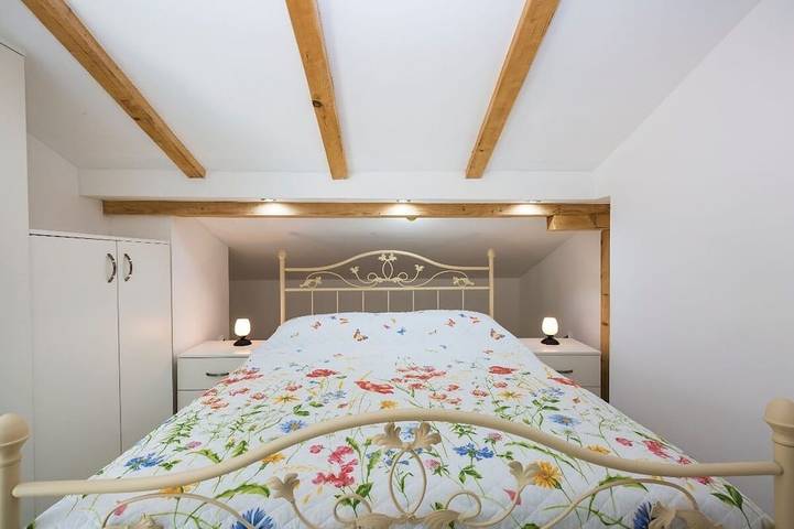 Villa pour 4 personnes, avec terrasse, animaux acceptés à Mali Losinj - 2
