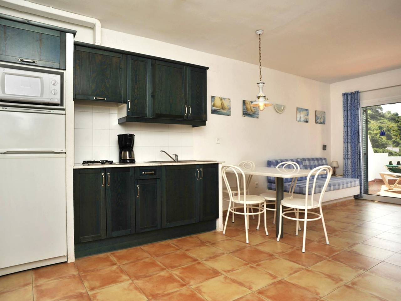 Geheel vakantieappartement, Vakantieappartement voor 6 personen met terras in Canyelles Petites, Roses