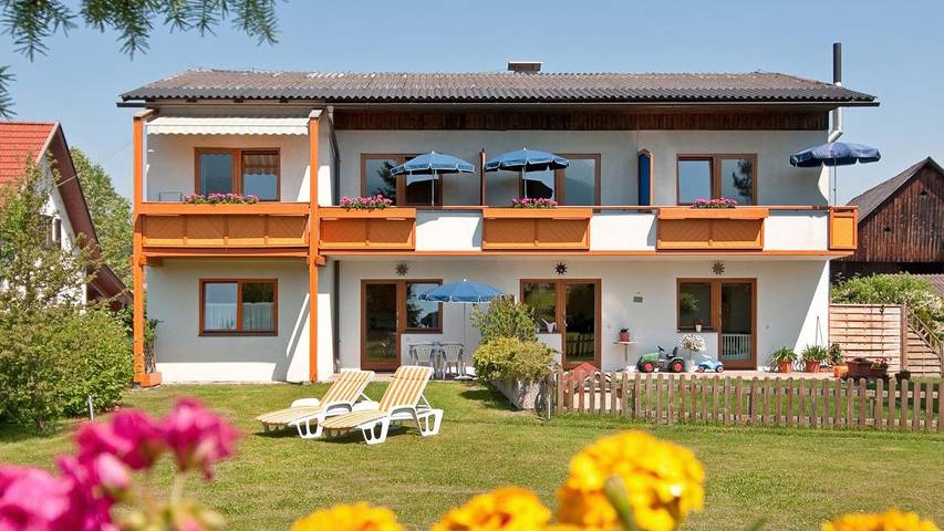 Ferienwohnung für 4 Personen, mit Balkon und Ausblick sowie Garten, mit Haustier - 1