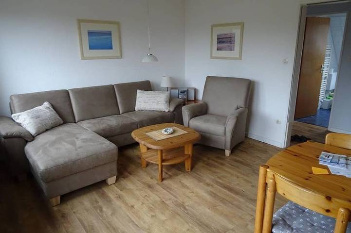 Ganze Wohnung, Ferienwohnung Leuchtturm - Grüne Idylle in Strandnähe in St. Peter-Ording, Eiderstedt