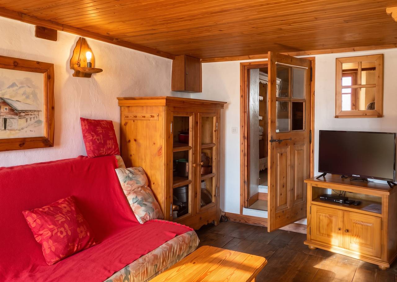 Entire apartment, Charming apartment in Arvieux, 50 m², mountain view in Arvieux, Queyras