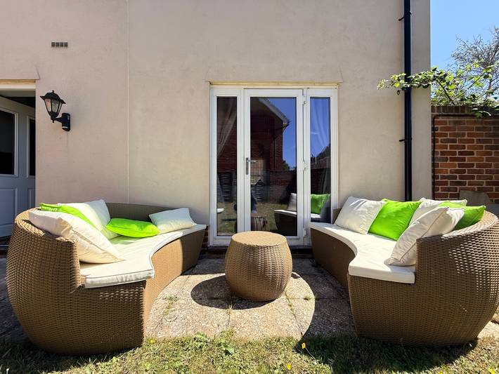 4 Bedroom Ipswich Home - Sleeps 8 - Free Parking in Ipswich, Suffolk