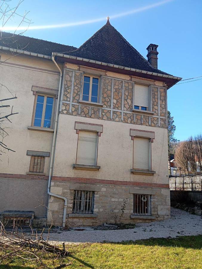 Location de vacances pour 10 personnes, avec jardin et vue à Ornans - 4