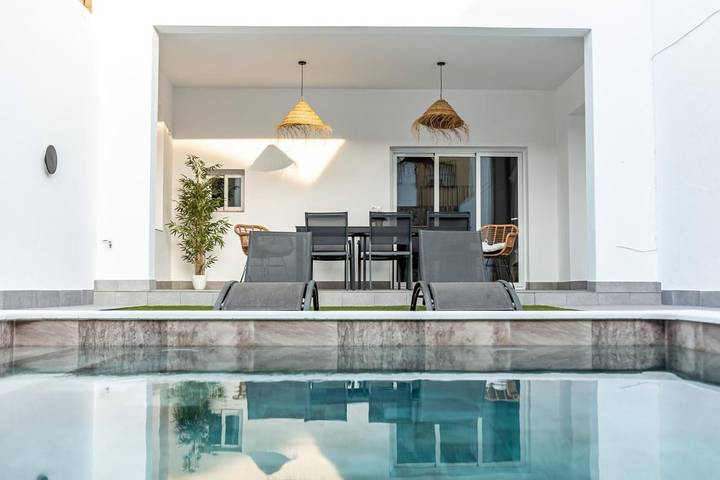 Appartement de vacances pour 6 personnes, avec Balcon et Terrasse ainsi que Jardin et Piscine à Villamanrique de la Condesa
