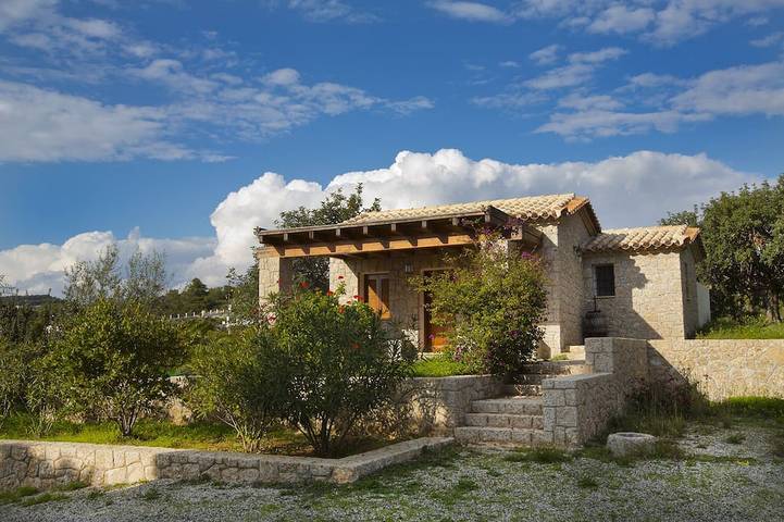 Gîte pour 3 personnes, avec Terrasse et Jardin