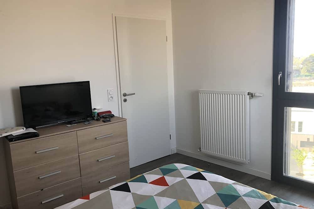 Entire apartment, Cœur de Montreuil in Montreuil, Seine-Saint-Denis