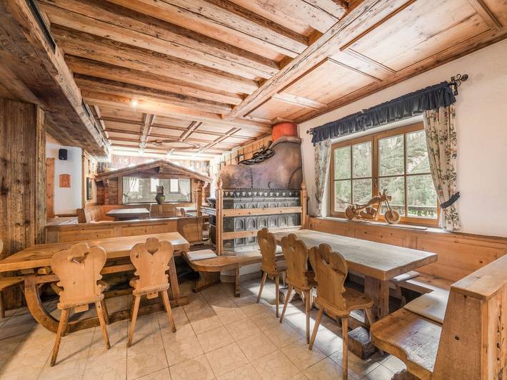 Ferienhaus für 15 Personen, mit Balkon und Whirlpool sowie Terrasse und Garten in Innsbruck und Umgebung - 3