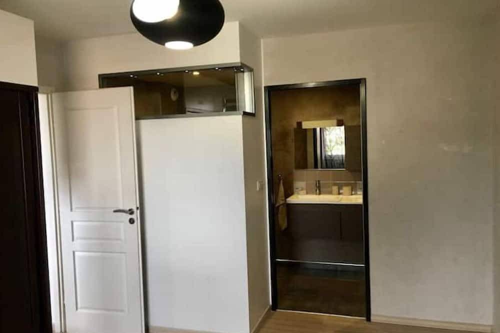 Entire apartment, Appartement Cosy à 10mn de Disney ! in Magny-le-Hongre, Seine-et-Marne