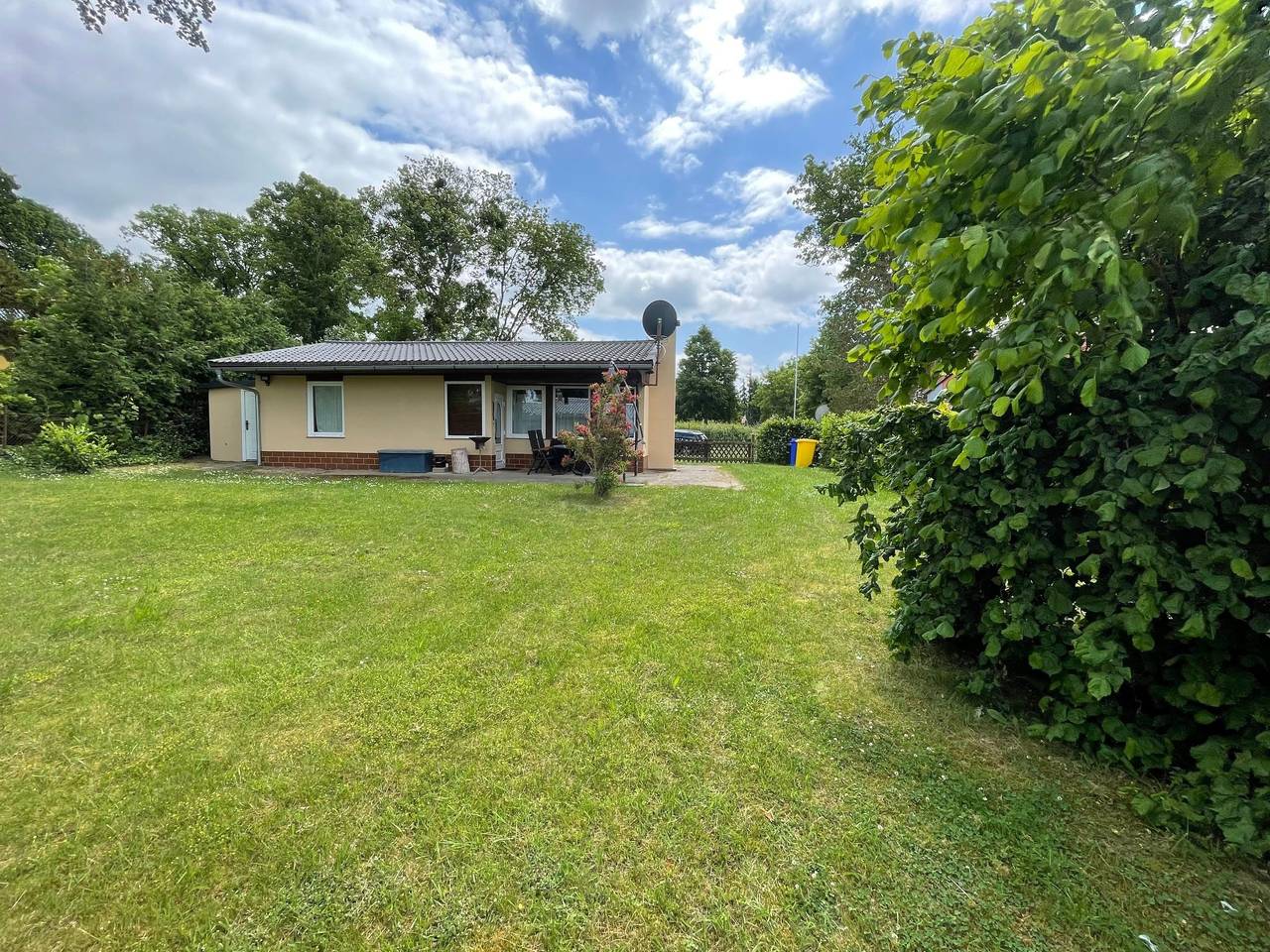 In Dahmen mit Großem Garten in Malchiner See, Dahmen