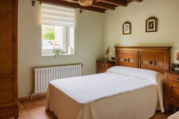 Casa rural para 6 personas, con terraza además de vistas y jardín en Bergantiños